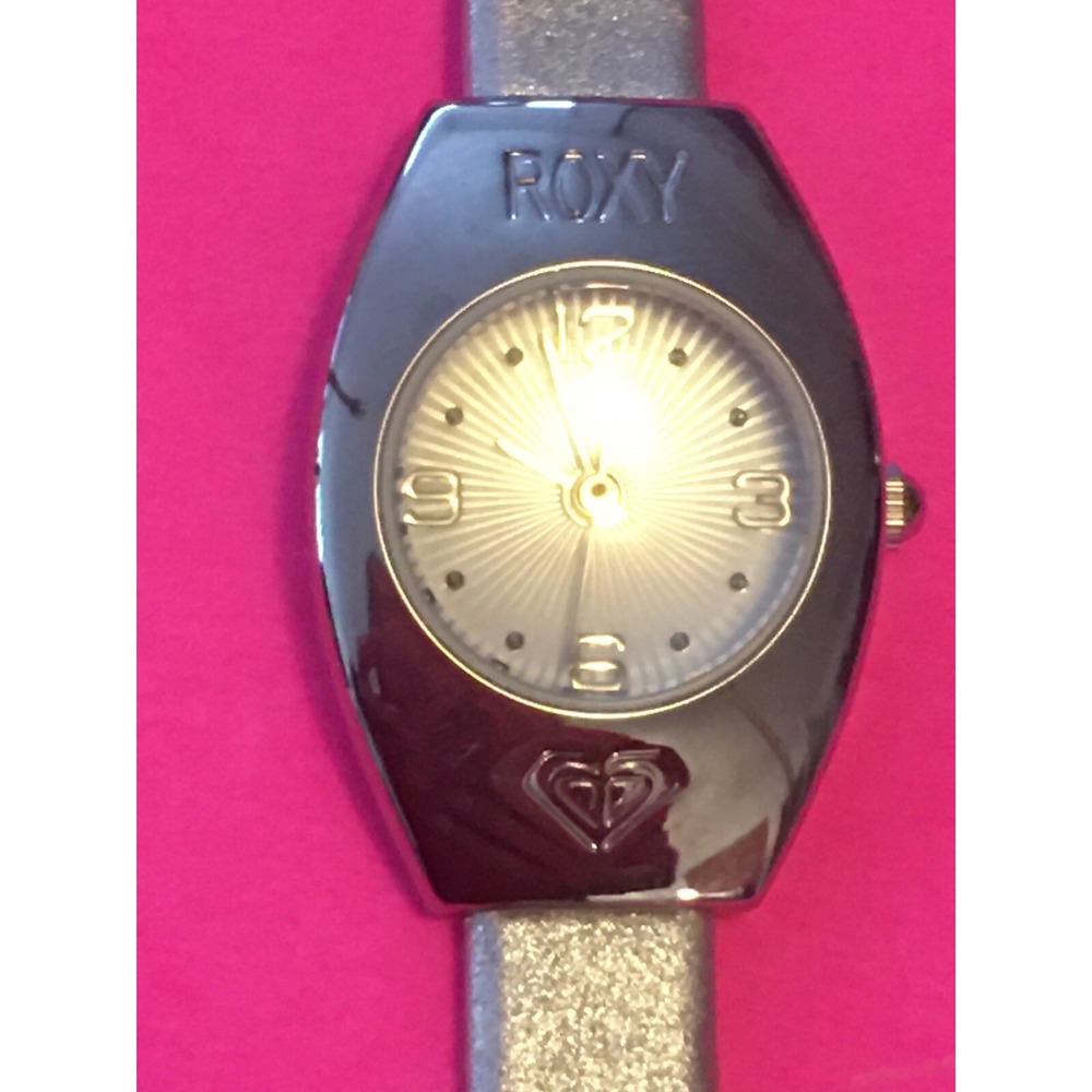 Old stock Vintage Roxy Quiksilver Watch RX3550 silver Leather band Rare Japan